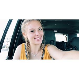 Meet your Posher, Gracie